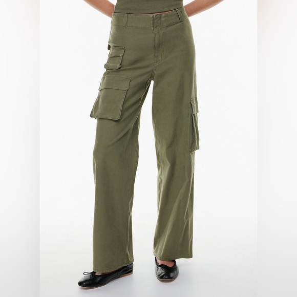 TNA Wilfred Free Aritzia Picture Cargo Pants - army green size 2 - Picture 2 of 6